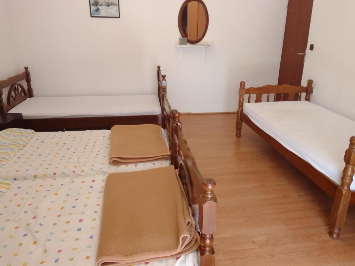 Guesthouse Djurisic ヘルツェグ・ノヴィ エクステリア 写真